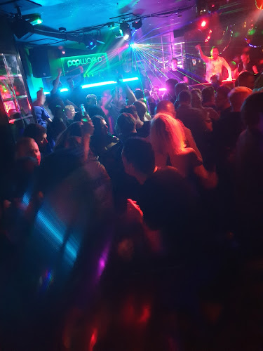 Comments and reviews of Popworld - Bristol