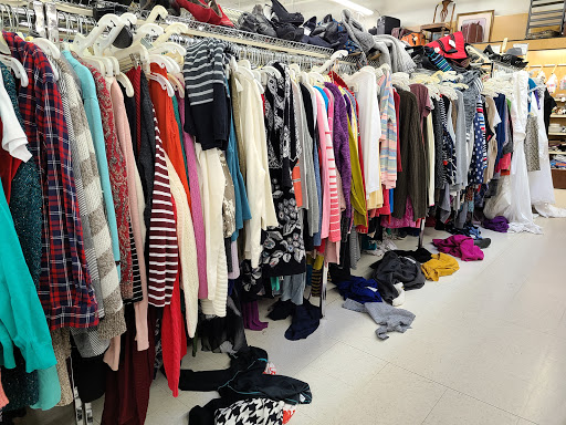 Thrift Store «Valley Thrift Store», reviews and photos, 1717 Woodman Dr, Kettering, OH 45420, USA