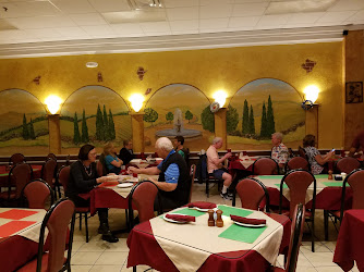 Pazza Luna Restaurant