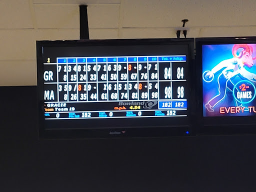 Bowling Alley «AMF Brookgate Lanes», reviews and photos, 14950 Snow Rd, Brook Park, OH 44142, USA