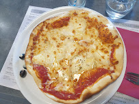 Pizza du Restaurant La Pergola à Saint-Pierre-d'Oléron - n°8