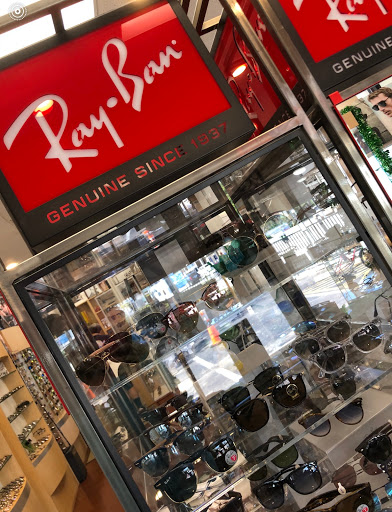 Optician «Chic Optique», reviews and photos, 2228 Wilton Dr, Wilton Manors, FL 33305, USA