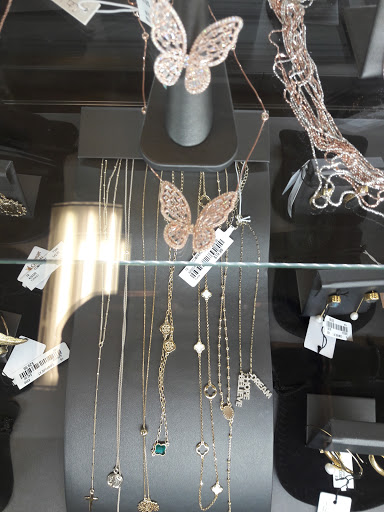 Department Store «T.J. Maxx», reviews and photos, 2150 N. Bellflower Blvd, Long Beach, CA 90815, USA