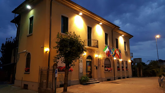 Hotel La Pendola tra Abbiategrasso e Vigevano, Località Soria Moderna, snc, Ss 494, 20080 Ozzero MI, Italia