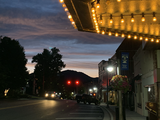 Movie Theater «Tryon Theatre», reviews and photos, 45 S Trade St, Tryon, NC 28782, USA
