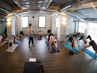 Hot Yoga Wellington (Featherston St)