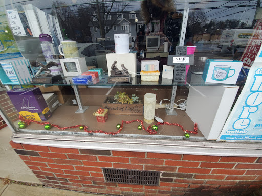 Gift Shop «Bread of Life Book & Gift Shop», reviews and photos, 456 Huntington Turnpike, Bridgeport, CT 06610, USA