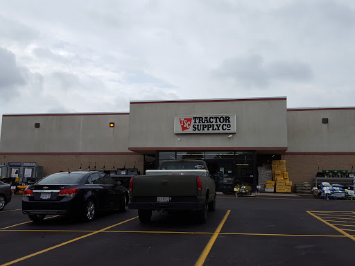Home Improvement Store «Tractor Supply Co.», reviews and photos, 505 W Central Ave, Springboro, OH 45066, USA