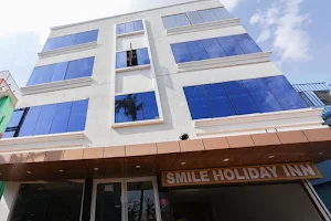 Smile Holiday Inn image