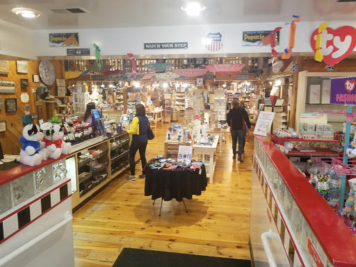 Gift Shop «Imagine Gift Store», reviews and photos, 5 Miller St, Warren, RI 02885, USA