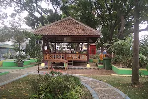 Taman Lansia Jalaprang image