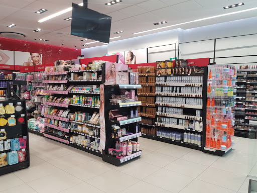 Nail products store Cancun