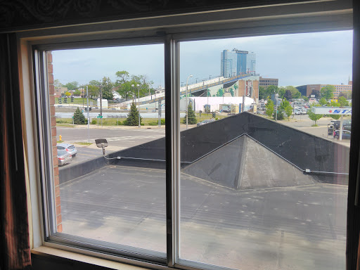 Hotel «Howard Johnson Closest to the Falls and Casino», reviews and photos, 454 Main St, Niagara Falls, NY 14301, USA