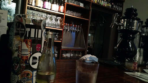 Bar «The Proletariat Gallery & Public House», reviews and photos, 2221 Market St #100, Galveston, TX 77550, USA