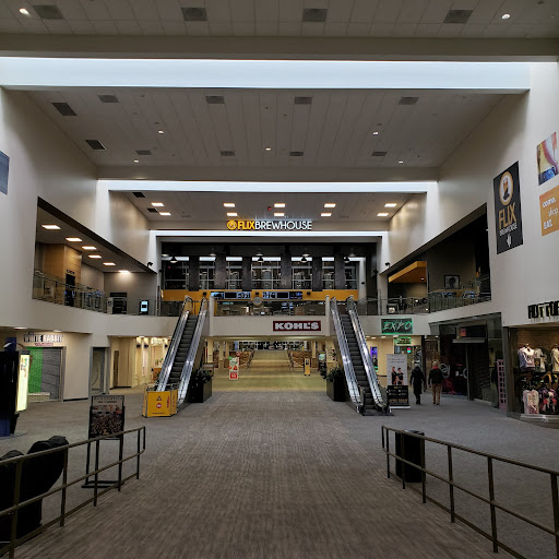 Shopping Mall «Merle Hay Mall», reviews and photos, 3800 Merle Hay Rd, Des Moines, IA 50310, USA