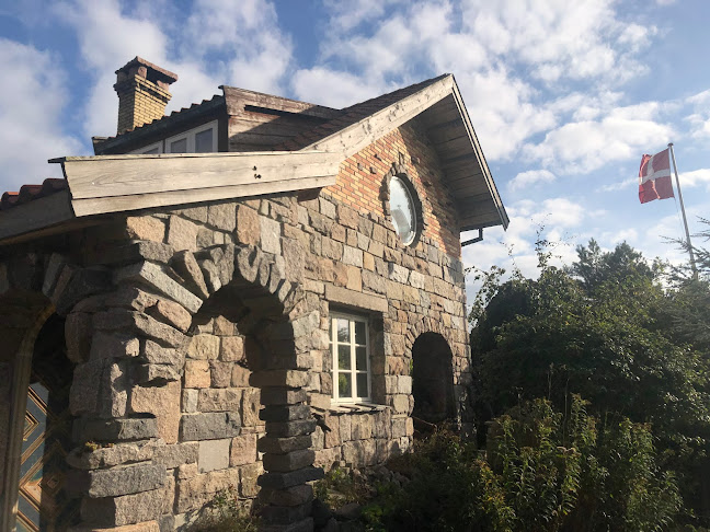 Opinii despre Økosamfundet Dyssekilde kontor og administration în Hundested - Museum