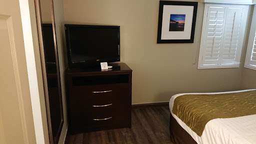 Hi View Inn & Suites image