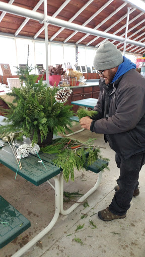 Florist «Kinsch Village Florist & Garden Center», reviews and photos, 301 Johnson St, Palatine, IL 60067, USA