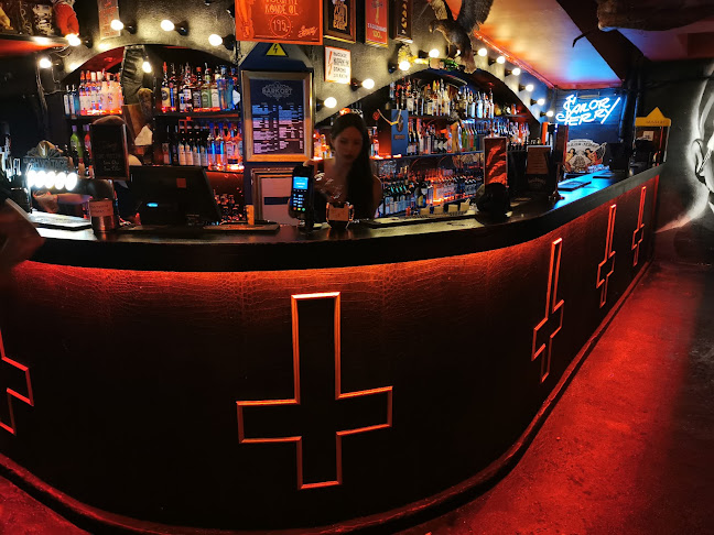High Voltage - Bar