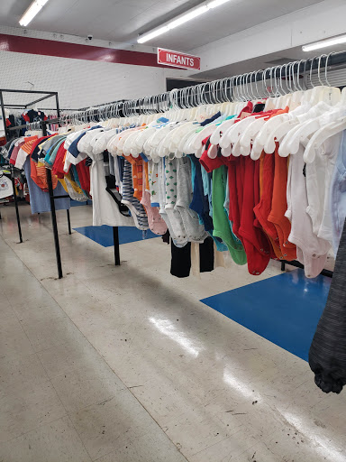 Thrift Store «Park Avenue Thrift», reviews and photos, 1021 Jesse Jewell Pkwy, Gainesville, GA 30501, USA