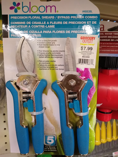 Grocery Store «Grocery Outlet Bargain Market», reviews and photos, 426 W Harder Rd, Hayward, CA 94544, USA