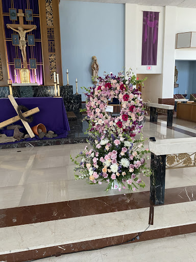 Florist «Roma Florist. free deliver purchase online. Www.romaflorist.com», reviews and photos, 11 Davis St, Oakville, CT 06779, USA