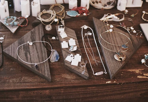 Beauty Salon «Medusa Hair Salon», reviews and photos, 22311 Brookhurst St, Huntington Beach, CA 92646, USA