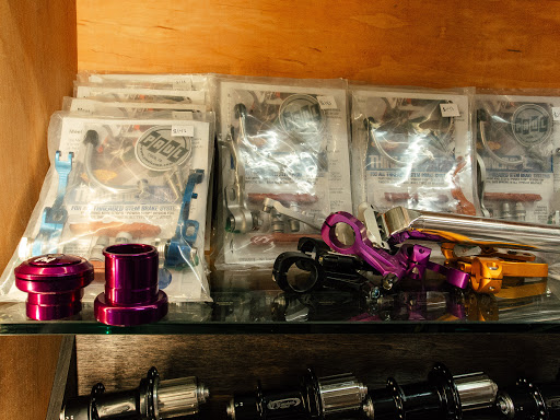 Bicycle Store «Freewheel Bike Shop», reviews and photos, 1920 Hayes St, San Francisco, CA 94117, USA