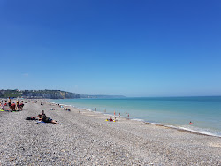 Photo de Plage de Dieppe avec rivage droit, long