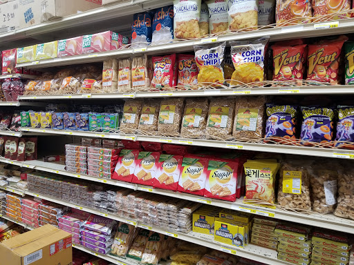 Shopping Mall «Carrollton Shopping Center», reviews and photos, 8474 Annapolis Rd, New Carrollton, MD 20784, USA