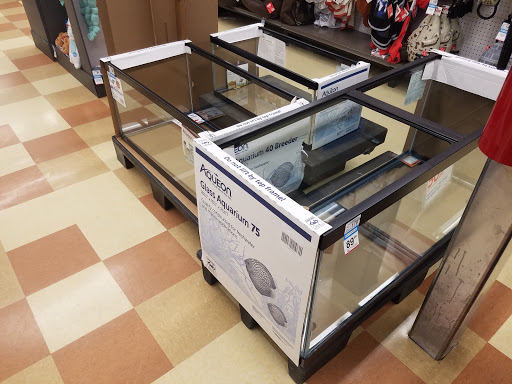 Pet Supply Store «Petco Animal Supplies», reviews and photos, 6140 University Dr, Huntsville, AL 35806, USA