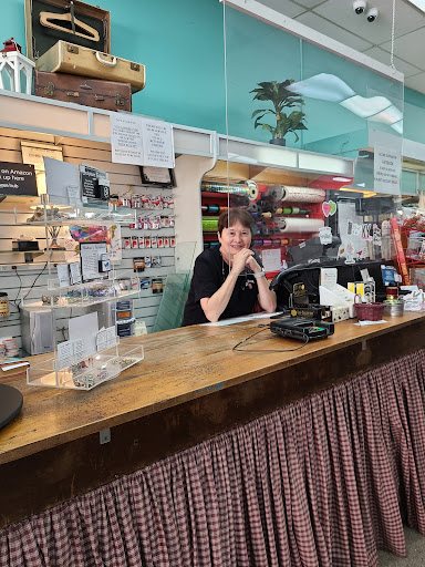 Gift Shop «Hurst Discount Drug And Soda Fountain», reviews and photos, 102 N 3rd St, Bardstown, KY 40004, USA