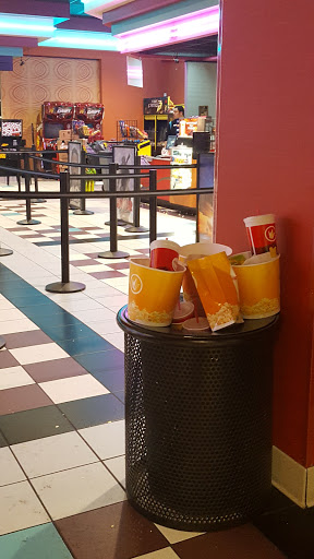 Movie Theater «Regal Cinemas Longston Place 14», reviews and photos, 13317 Meridian E, Puyallup, WA 98373, USA