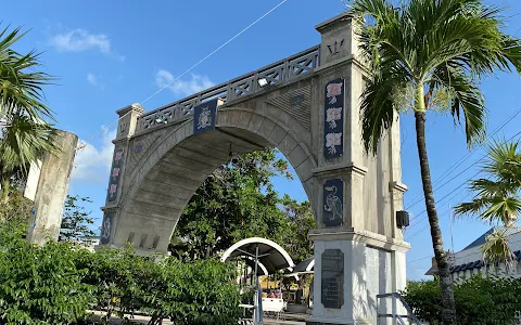 Independence Arch image