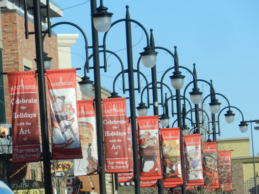 Movie Theater «AMC DINE-IN Southlands 16», reviews and photos, 23955 E Plaza Ave, Aurora, CO 80016, USA