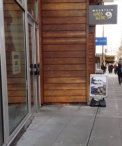 Outdoor Sports Store «Mountain Hardwear Store», reviews and photos, 250 Pine St, Seattle, WA 98101, USA