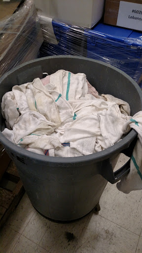 Pet Supply Store «Pet Valu», reviews and photos, 1525 Genntown Dr, Lebanon, OH 45036, USA