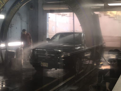 Car Wash «Studio City Hand Car Wash», reviews and photos, 11514 Ventura Blvd, Studio City, CA 91604, USA