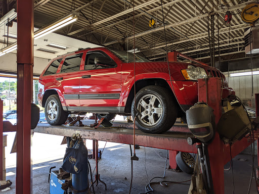 Auto Repair Shop «Meineke Car Care Center», reviews and photos, 4103 Kennywood Blvd, West Mifflin, PA 15122, USA