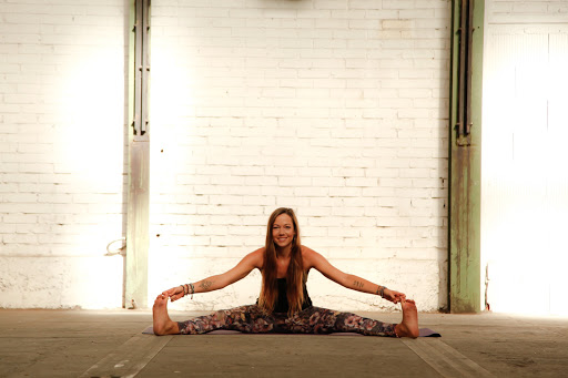 One World Yoga Eva Paasch