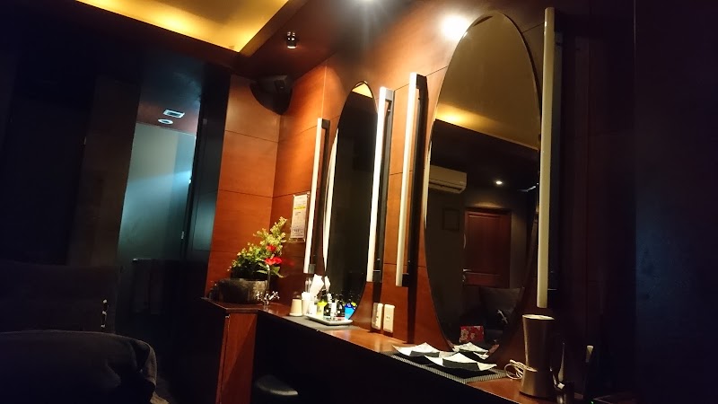 OLIVESPA PANTHEON 西麻布店