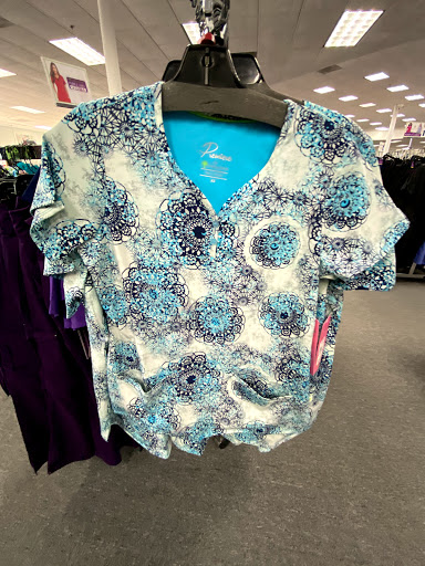 Uniform Store «Scrub Pro Uniforms & Gallo Clothing», reviews and photos, 78 Mountain Rd, Glen Burnie, MD 21060, USA