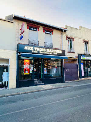 Aux Trois Marches à Le Blanc-Mesnil