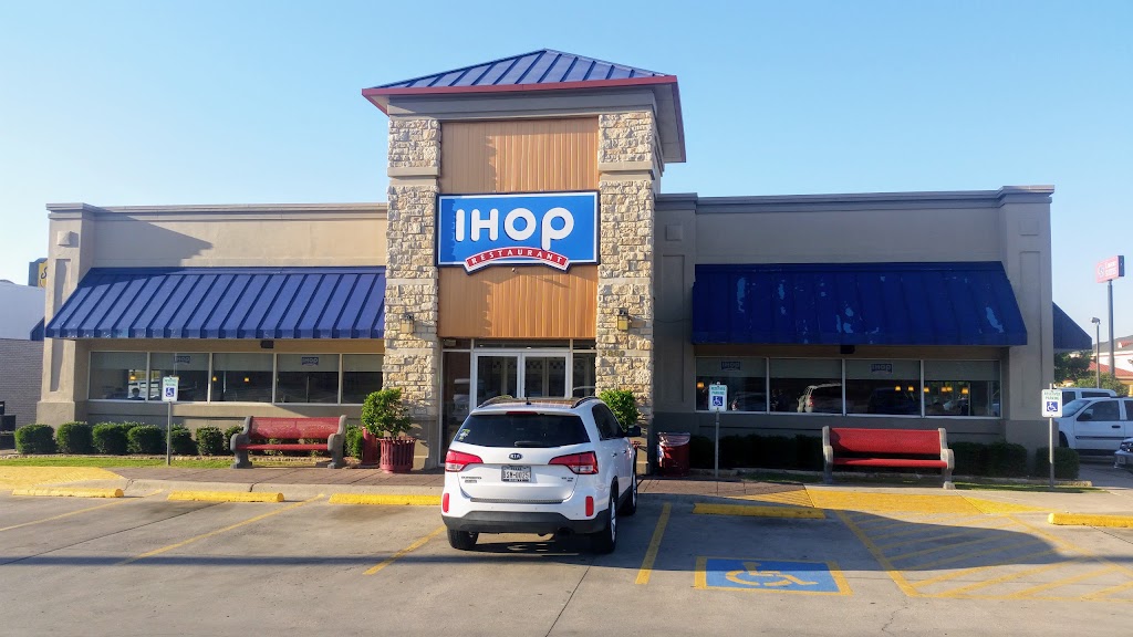 IHOP 76137
