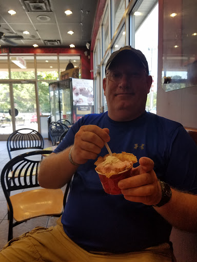 Ice Cream Shop «Cold Stone Creamery», reviews and photos, 4615-A Monticello Ave, Williamsburg, VA 23188, USA