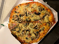 Plats et boissons du Pizzeria Pizza Du Plateau à Montélimar - n°1
