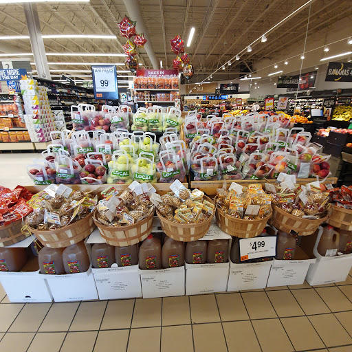 Grocery Store «Giant Food Stores», reviews and photos, 2174 W Union Blvd, Bethlehem, PA 18036, USA