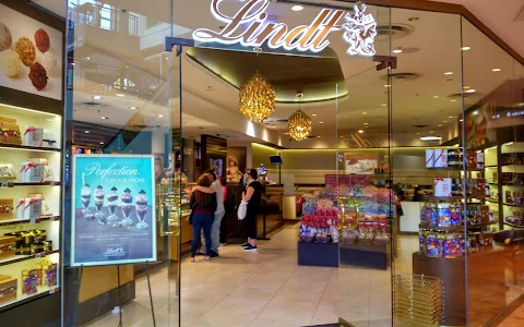 Lindt image