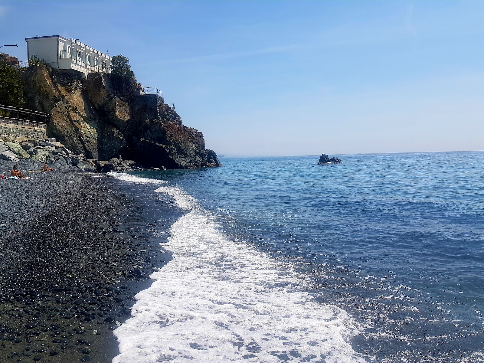 Valokuva Spiaggia Azzurrodueista. mukavuudet alueella