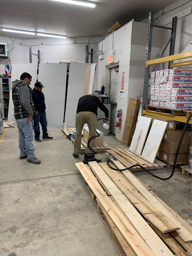 Paint Store «Sherwin-Williams Paint Store», reviews and photos, 2902 W Fullerton Ave, Chicago, IL 60647, USA